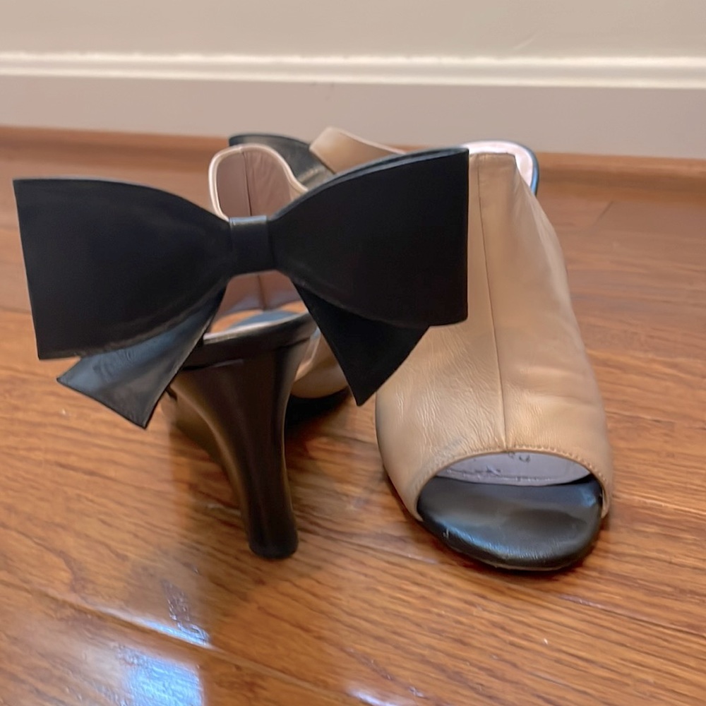 Kate Spade nude black bow slingback wedge